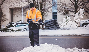 Préparez vos installations, protégez vos employés et réduisez les perturbations liées aux conditions météorologiques.