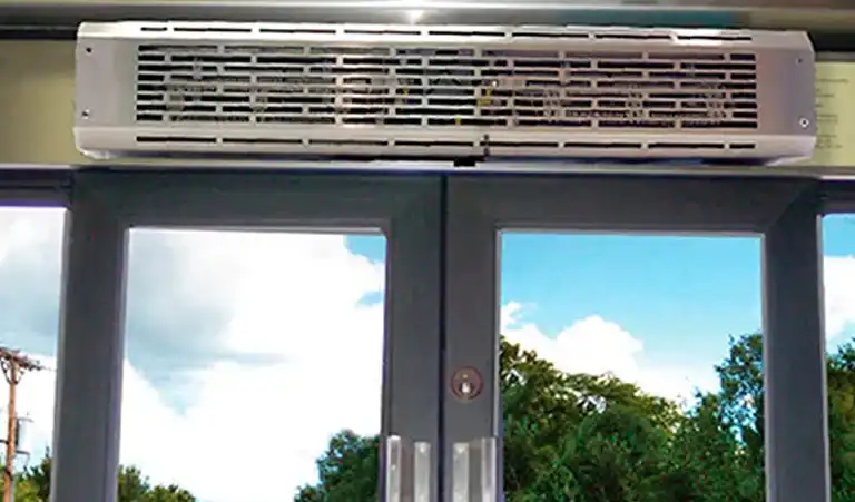 [Áír C~úrtá~íñs]