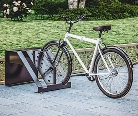 [Bíké~ Stór~ágé]